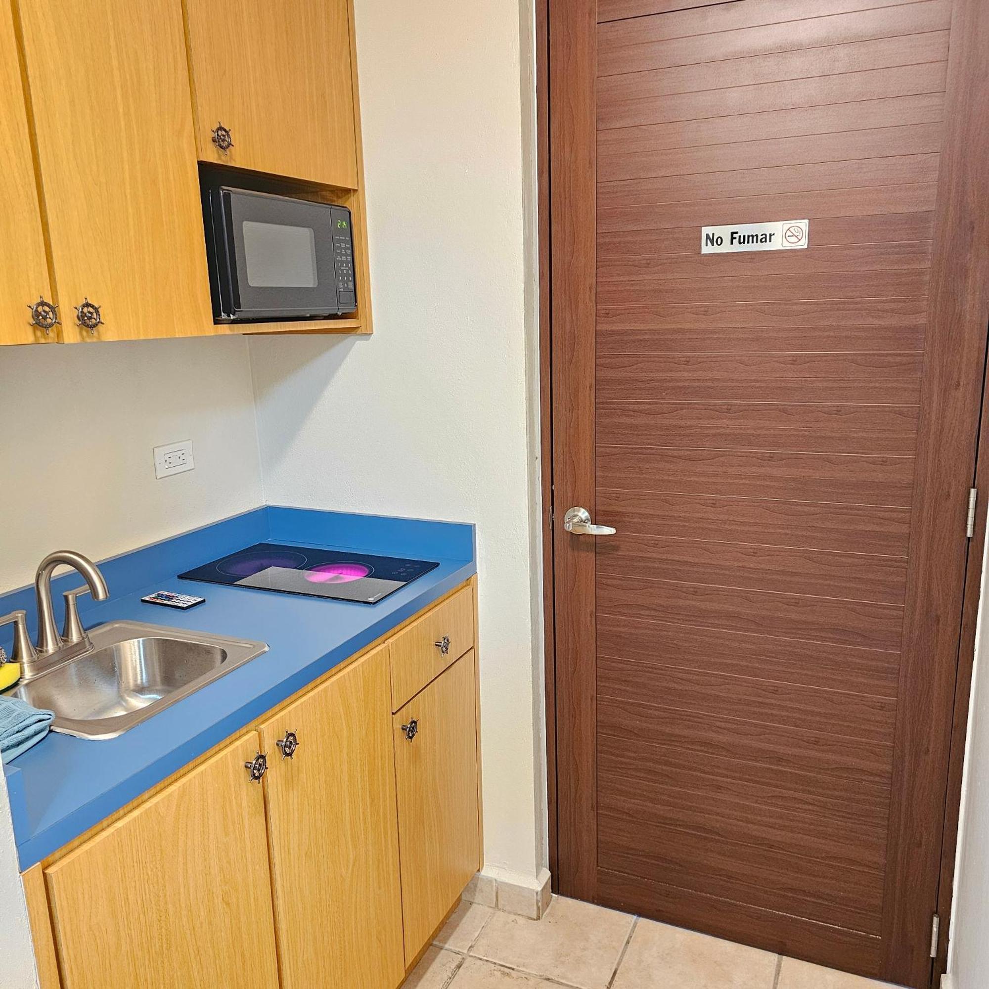 Golden Dreams Studio 1St Floor 101B Исабела Екстериор снимка